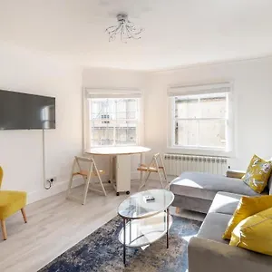  Apartment Flat In Centre United Kingdom